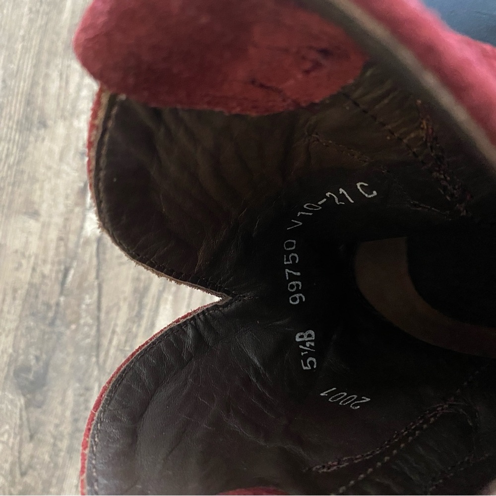 Tecovas Paige Burgundy Suede Booties - Rare Pull-On Edition - Size 5.5B - Picture 14 of 16